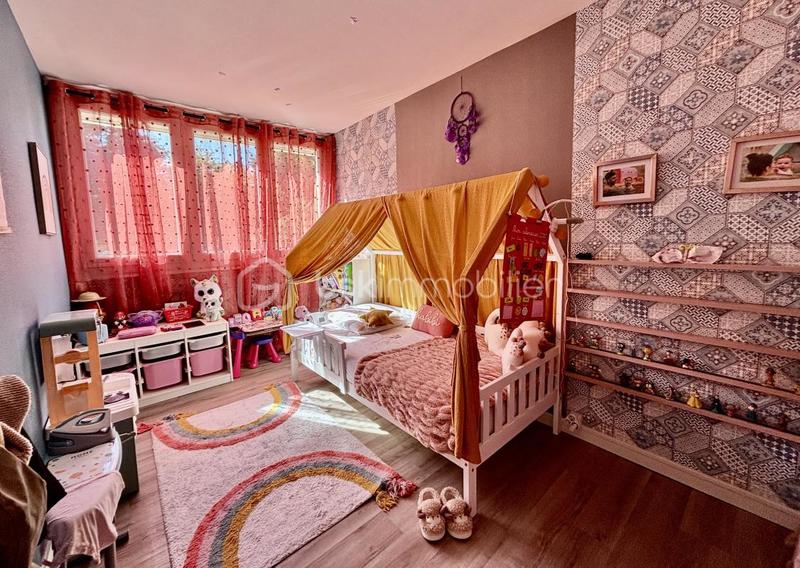 Appartement - 74 m² - 5 pièces