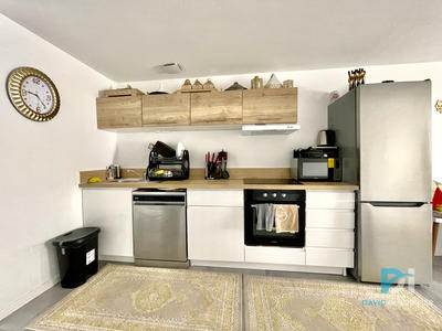 Appartement - 85 m² - 4 pièces