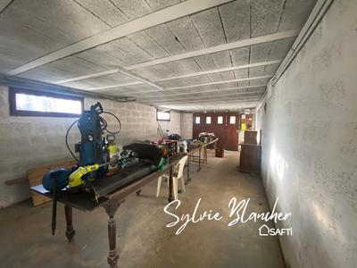 Maison - 105 m² - 6 pièces