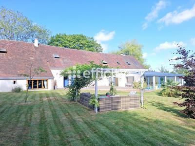 Maison - 335 m² - 8 pièces