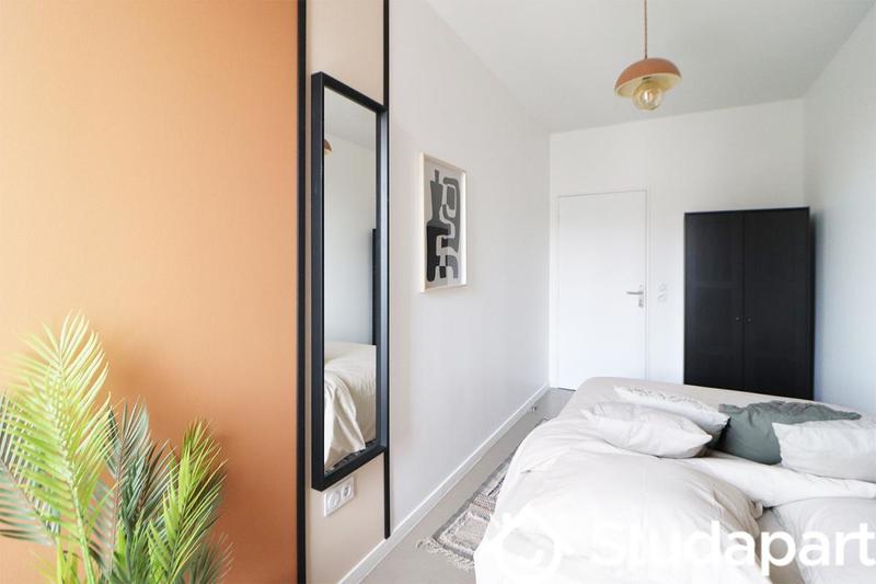 Chambre - 11 m² - 1 pièce