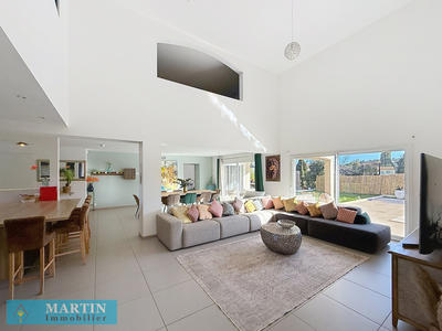 Villa - 250 m² - 10 pièces