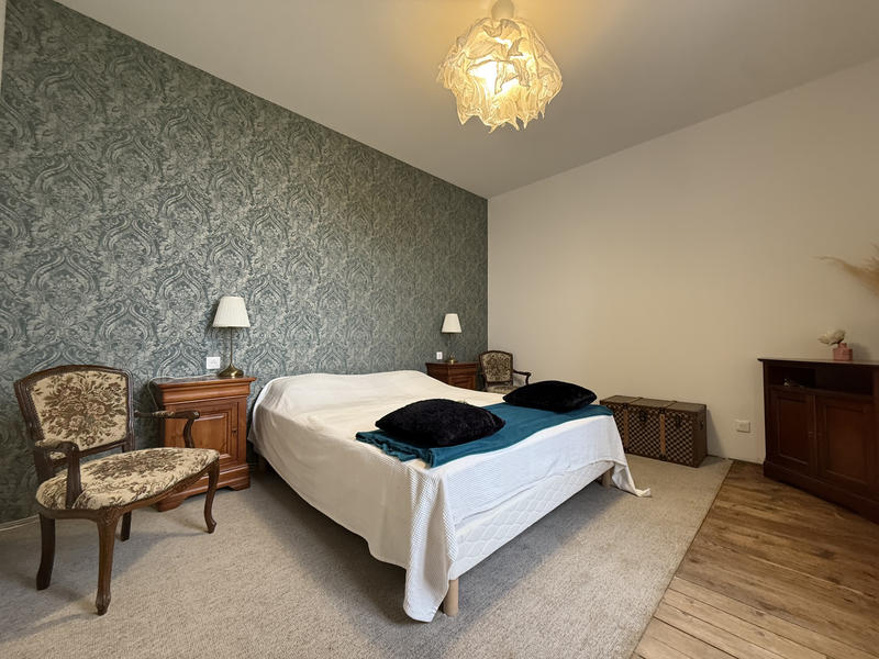 Château - 947 m² - 28 pièces