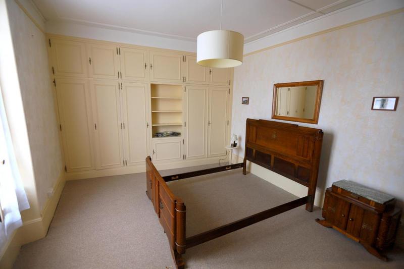 Maison - 92 m² - 5 pièces