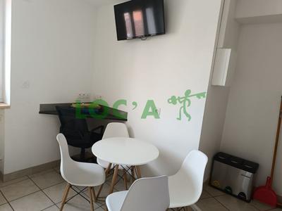 Studio - 15 m² - 1 pièce