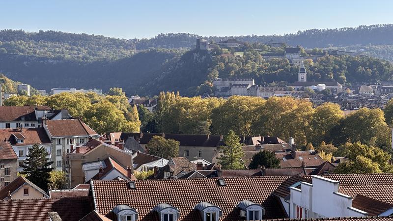 Appartement - 133 m² - 6 pièces