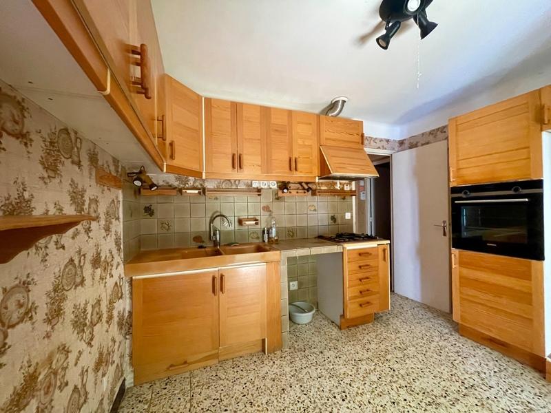 Maison - 182 m² - 8 pièces