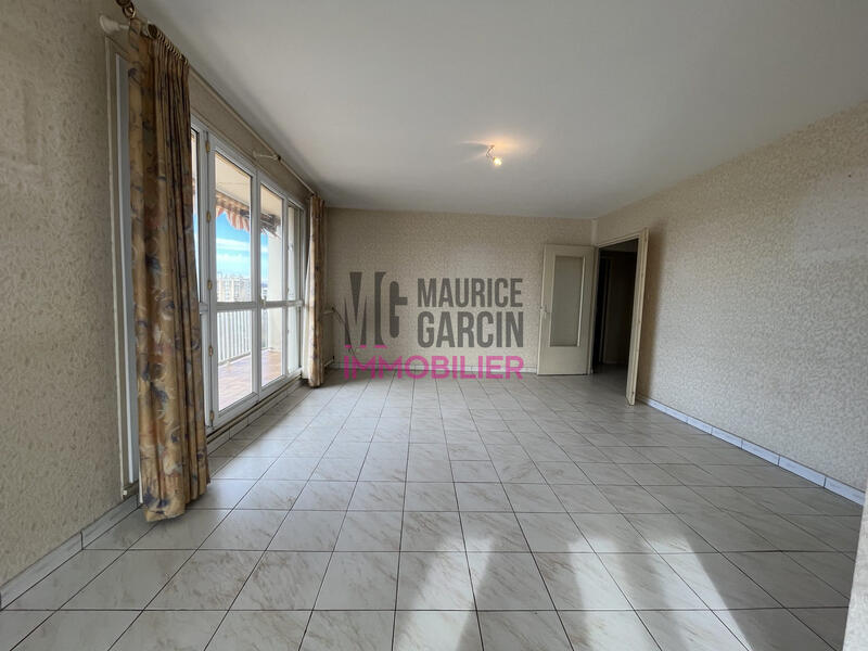 Appartement - 101 m² - 5 pièces