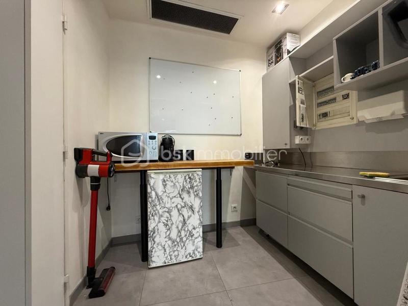 Bureau - 25 m² - 2 pièces