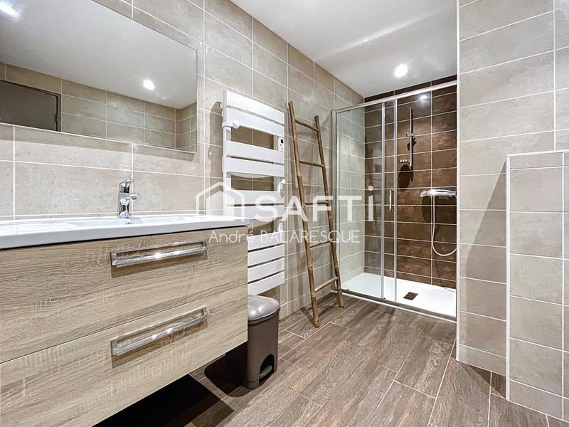 Maison - 152 m² - 8 pièces