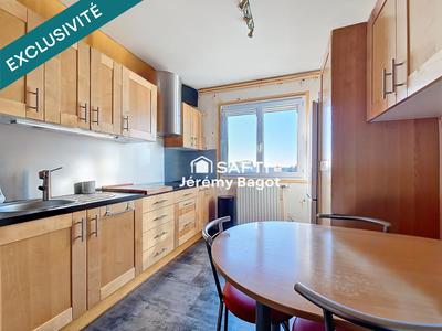 Appartement - 84 m² - 4 pièces