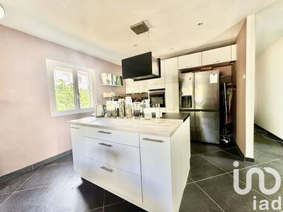 Maison - 158 m² - 8 pièces