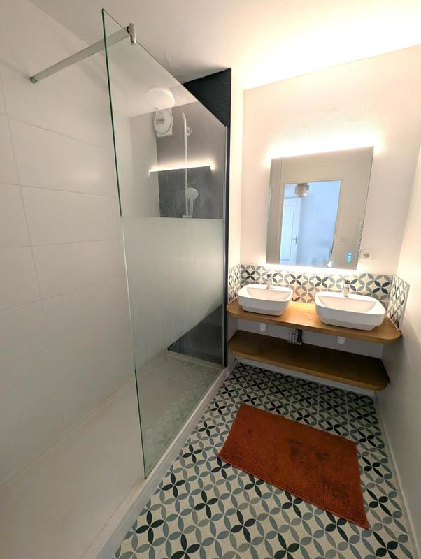 Appartement - 77 m² - 3 pièces