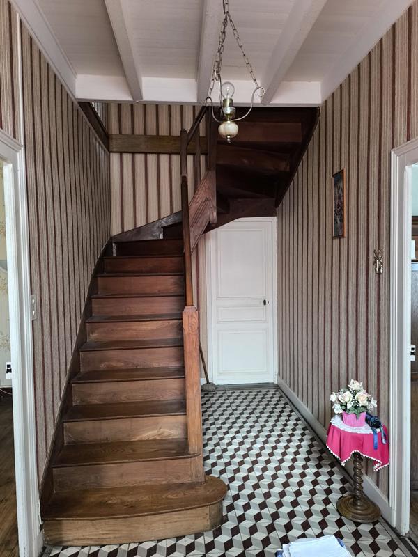 Maison - 163 m² - 6 pièces