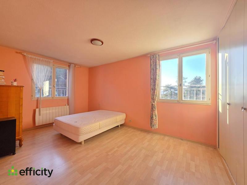 Appartement - 72 m² - 3 pièces