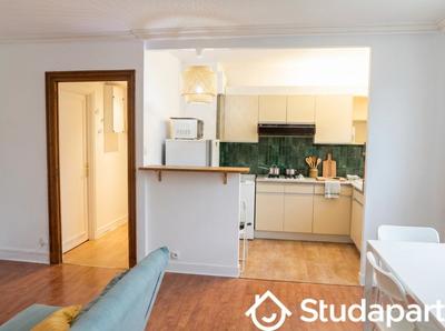 Chambre - 10 m² - 1 pièce