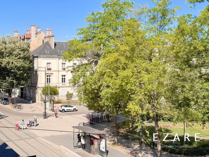 Appartement - 175 m² - 6 pièces