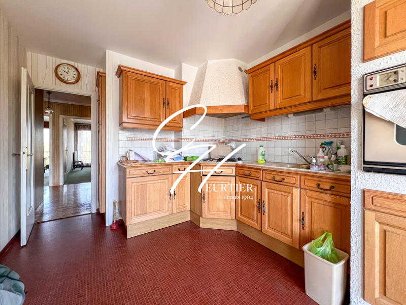 Appartement - 94 m² - 4 pièces