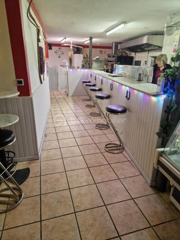 Local commercial - 125 m² - 2 pièces