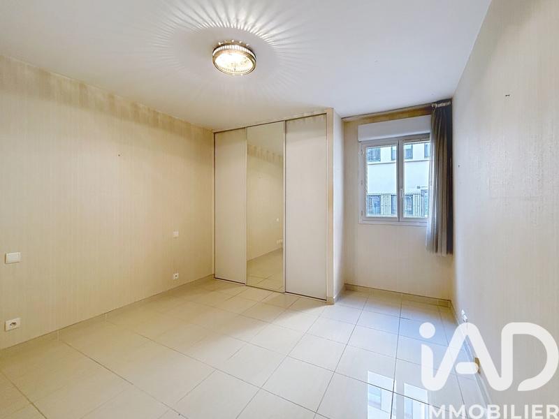 Appartement - 81 m² - 3 pièces