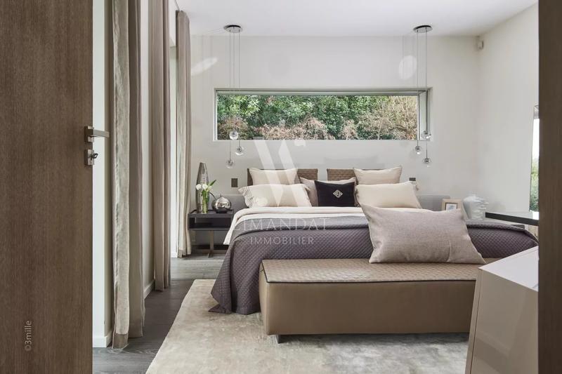 Villa - 330 m² - 7 pièces