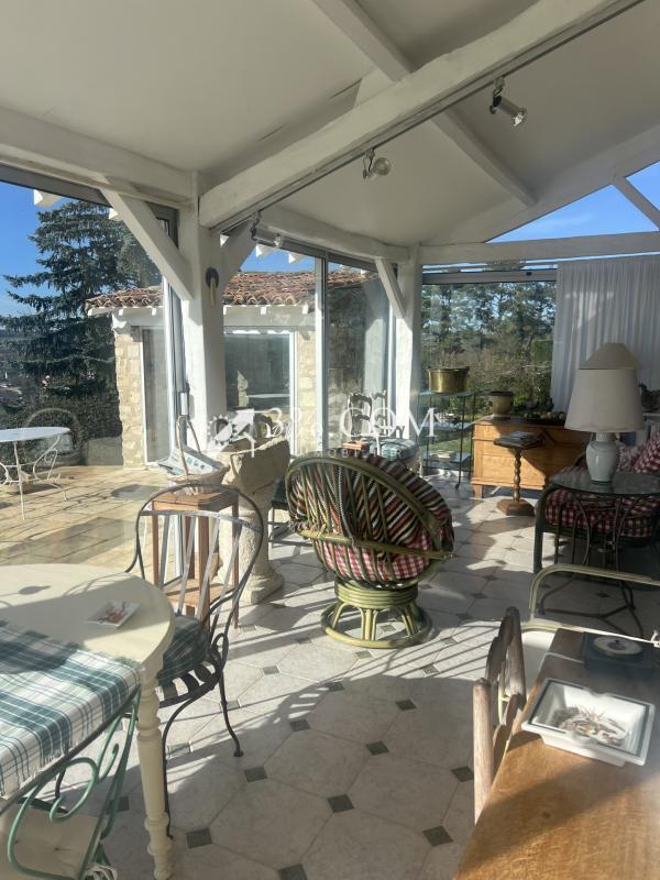 Villa - 246 m² - 7 pièces