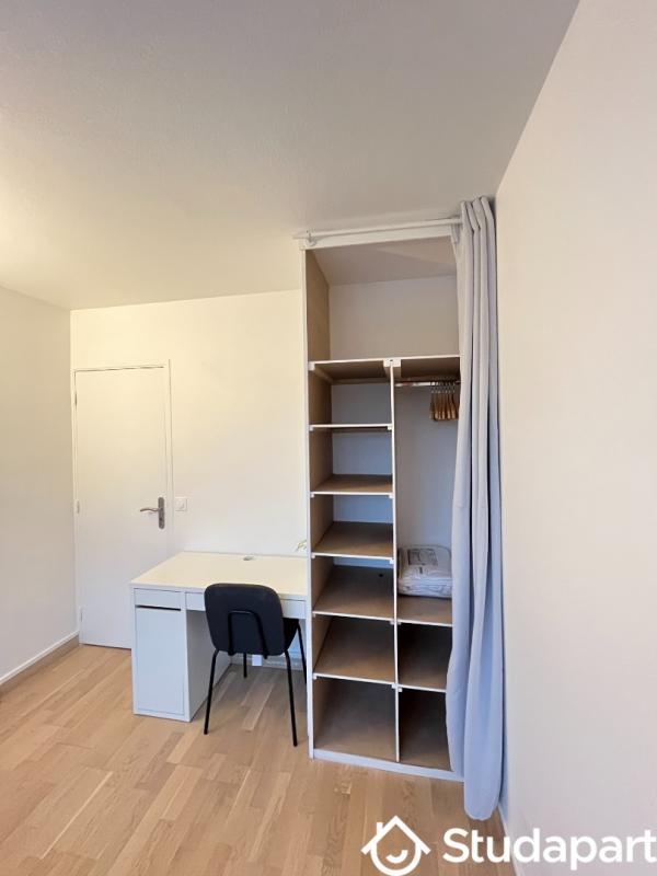 Chambre - 9 m² - 1 pièce