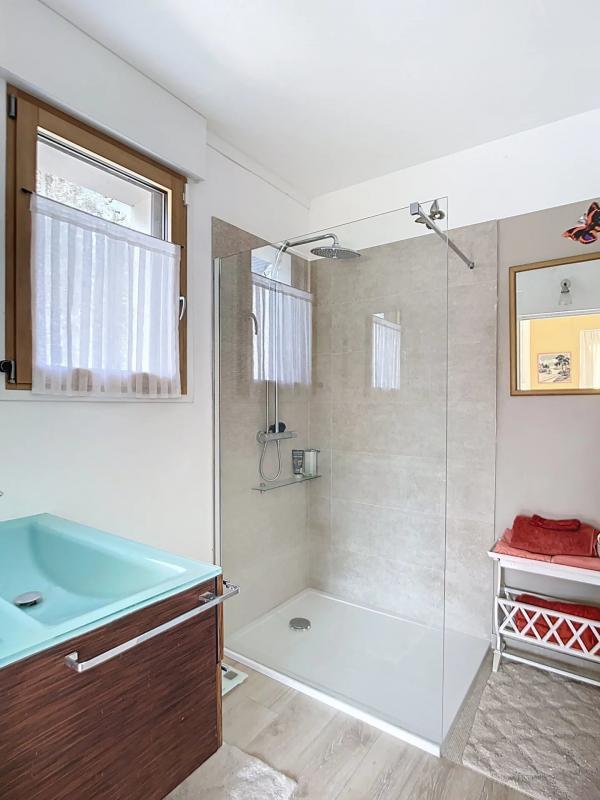 Maison - 198 m² - 7 pièces