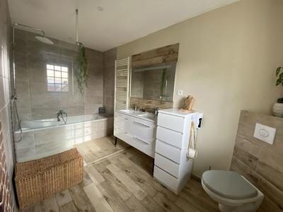 Maison - 107 m² - 4 pièces