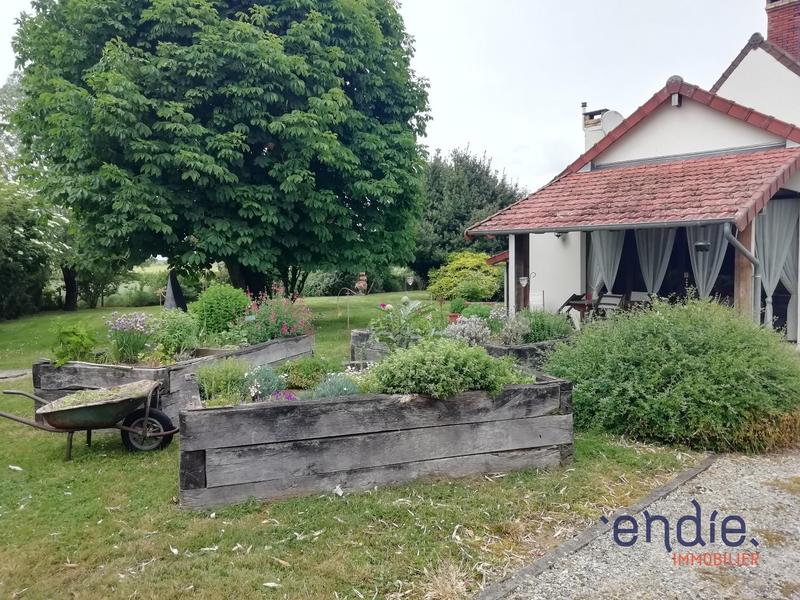 Corps de ferme - 240 m² - 9 pièces