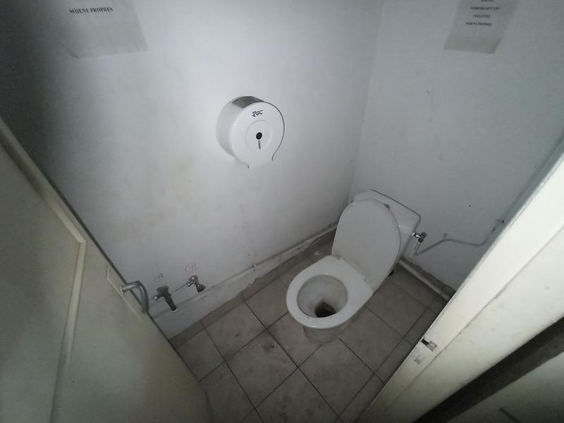 Local commercial - 615 m²