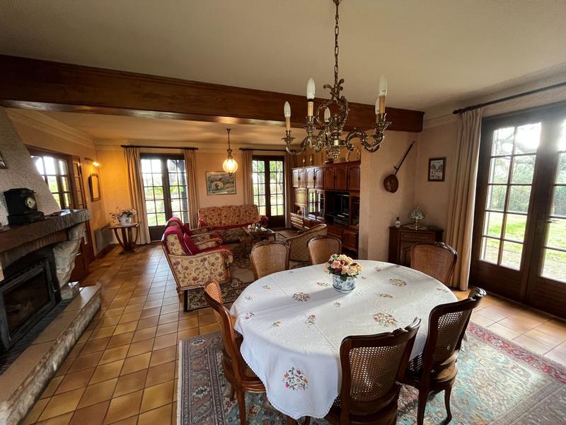 Maison traditionnelle - 118 m² - 6 pièces