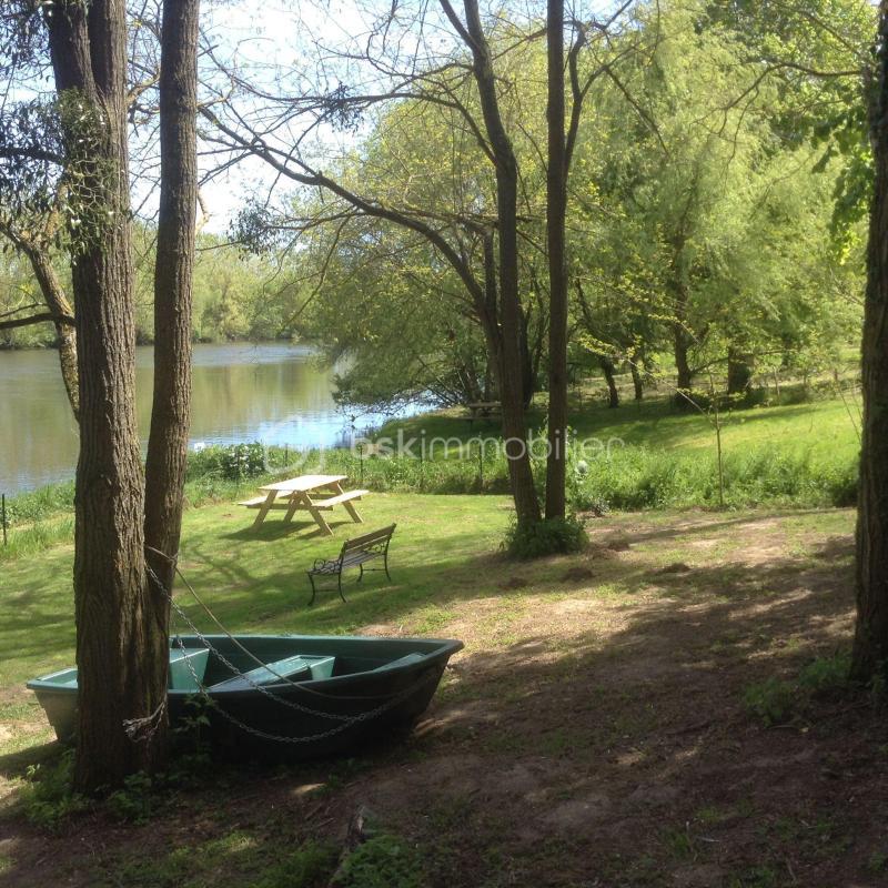 Maison - 400 m² - 11 pièces