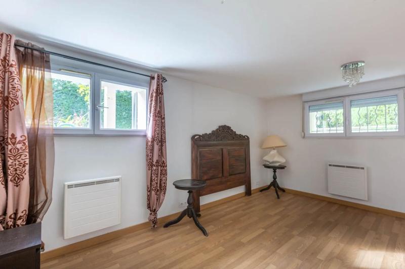 Maison - 160 m² - 7 pièces