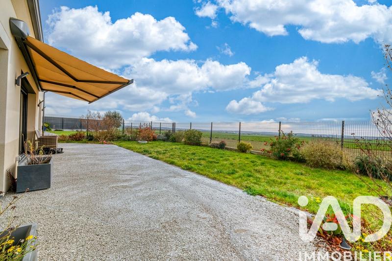 Maison - 192 m² - 10 pièces