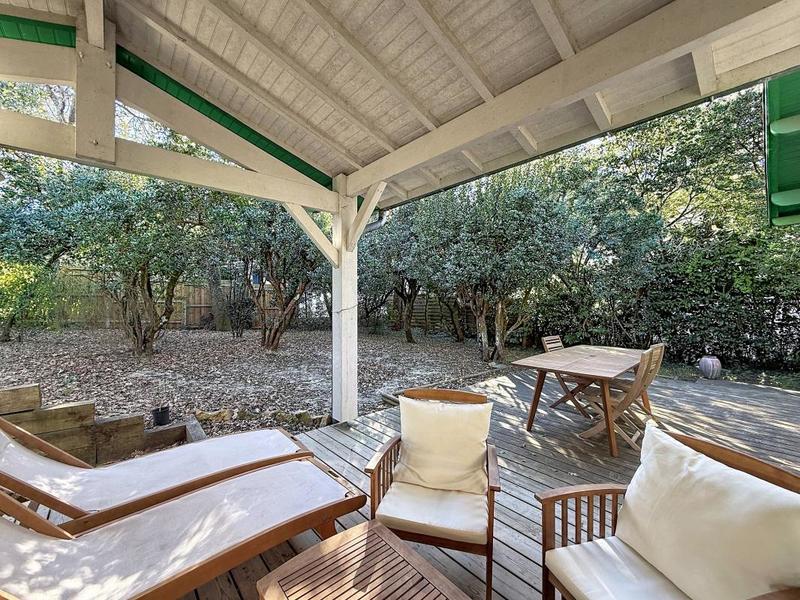 Villa - 100 m² - 5 pièces