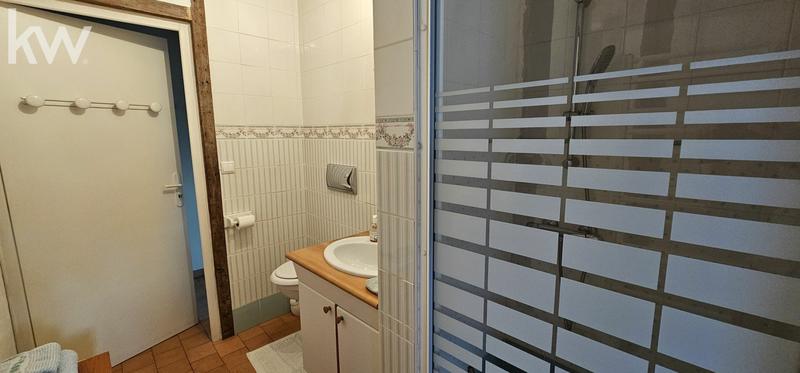 Maison - 204 m² - 9 pièces