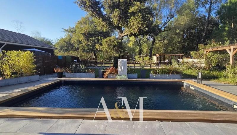 Maison - 150 m² - 5 pièces