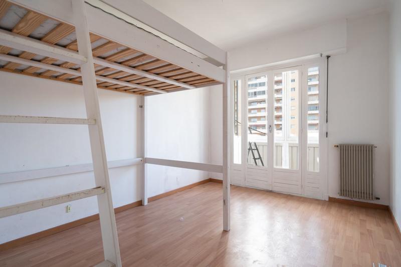 Appartement - 93 m² - 4 pièces