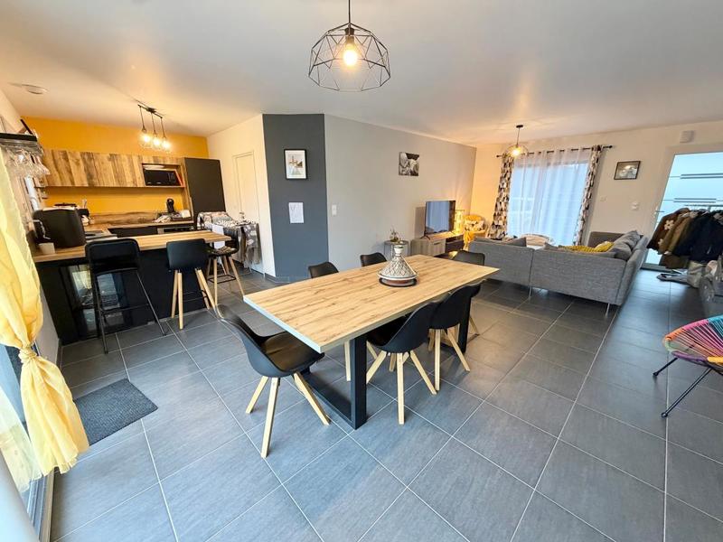 Maison - 92 m² - 5 pièces