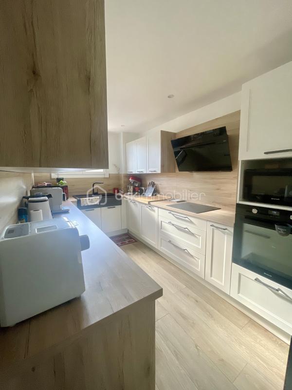 Appartement - 80 m² - 4 pièces