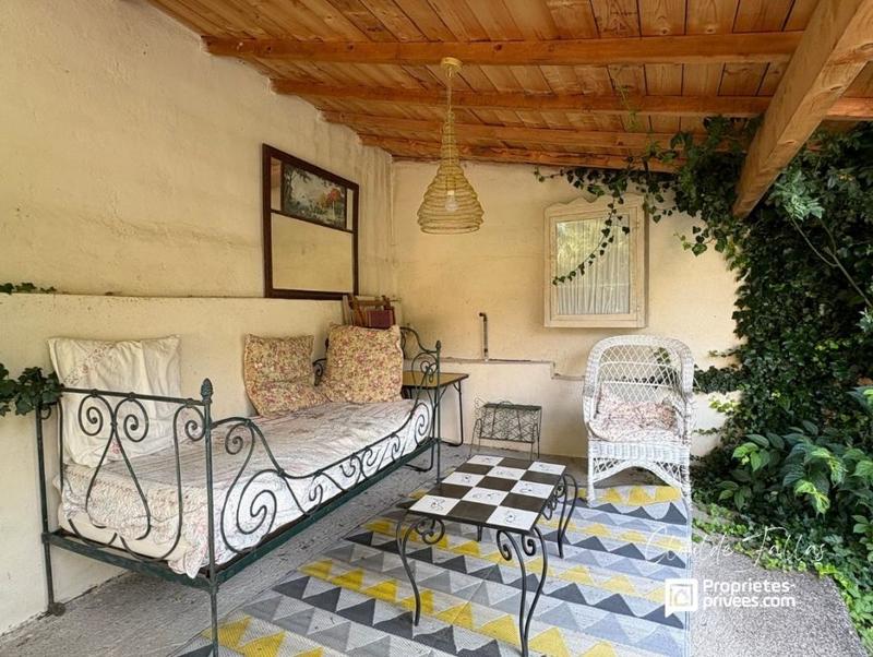 Maison - 254 m² - 10 pièces