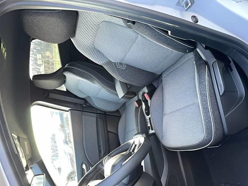 Renault Captur E-Tech full hybrid 160 ch Techno