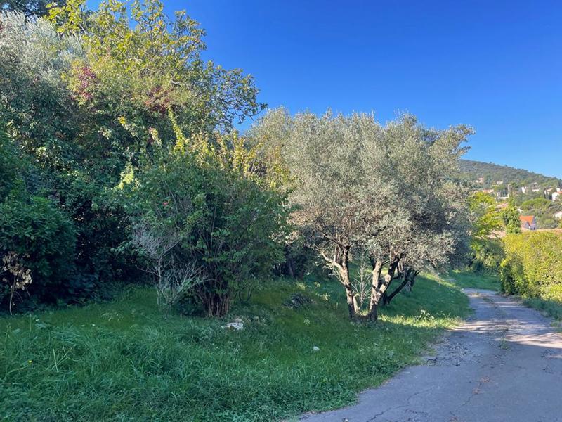 Maison - 221 m² - 8 pièces