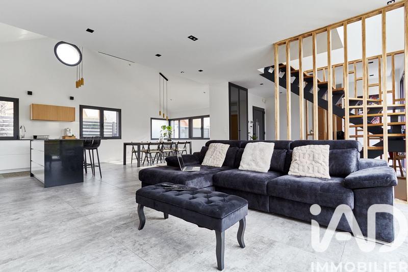 Maison - 160 m² - 6 pièces