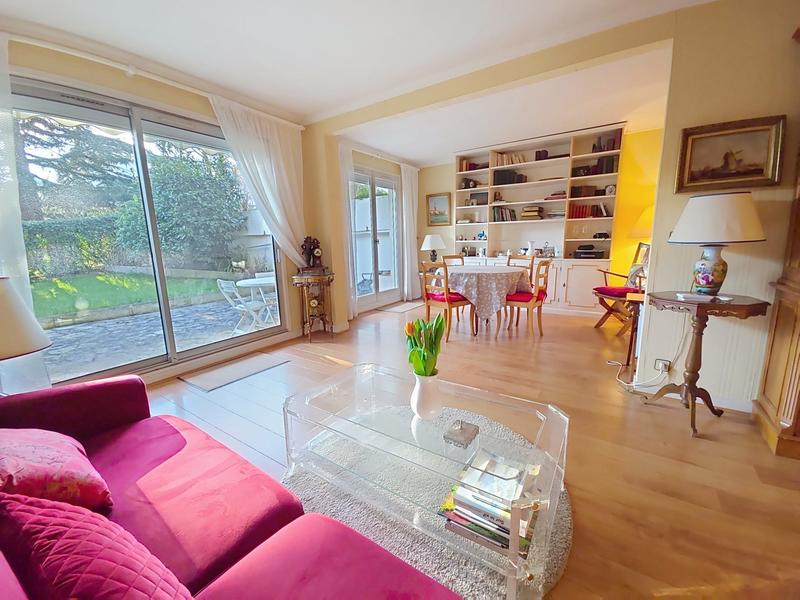 Appartement - 82 m² - 4 pièces