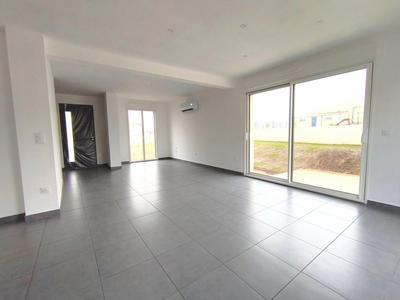 Maison - 98 m² - 4 pièces