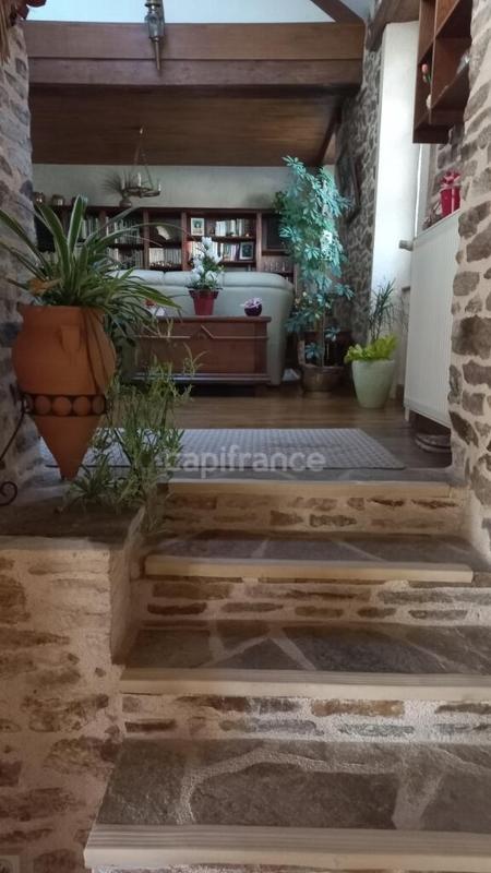 Maison - 151 m² - 6 pièces