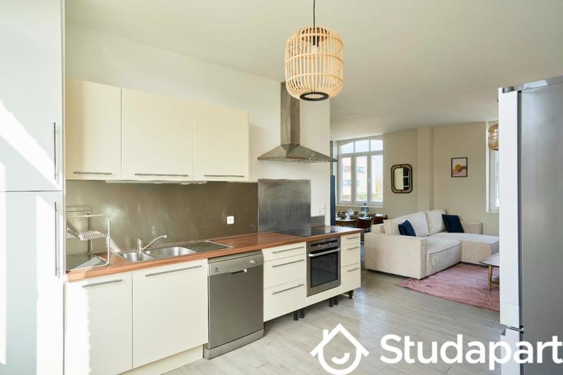 Chambre - 12 m² - 1 pièce