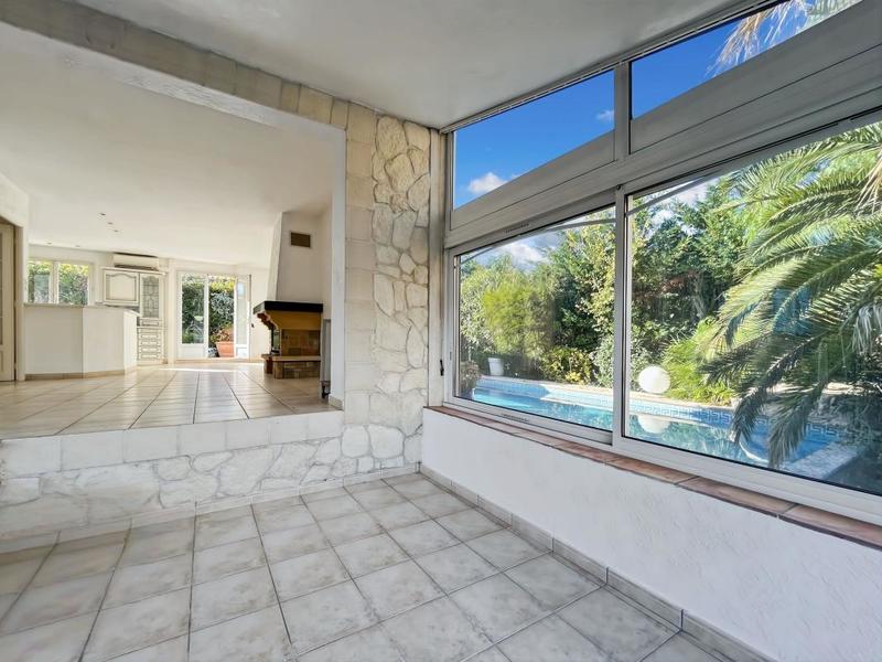 Maison - 107 m² - 5 pièces